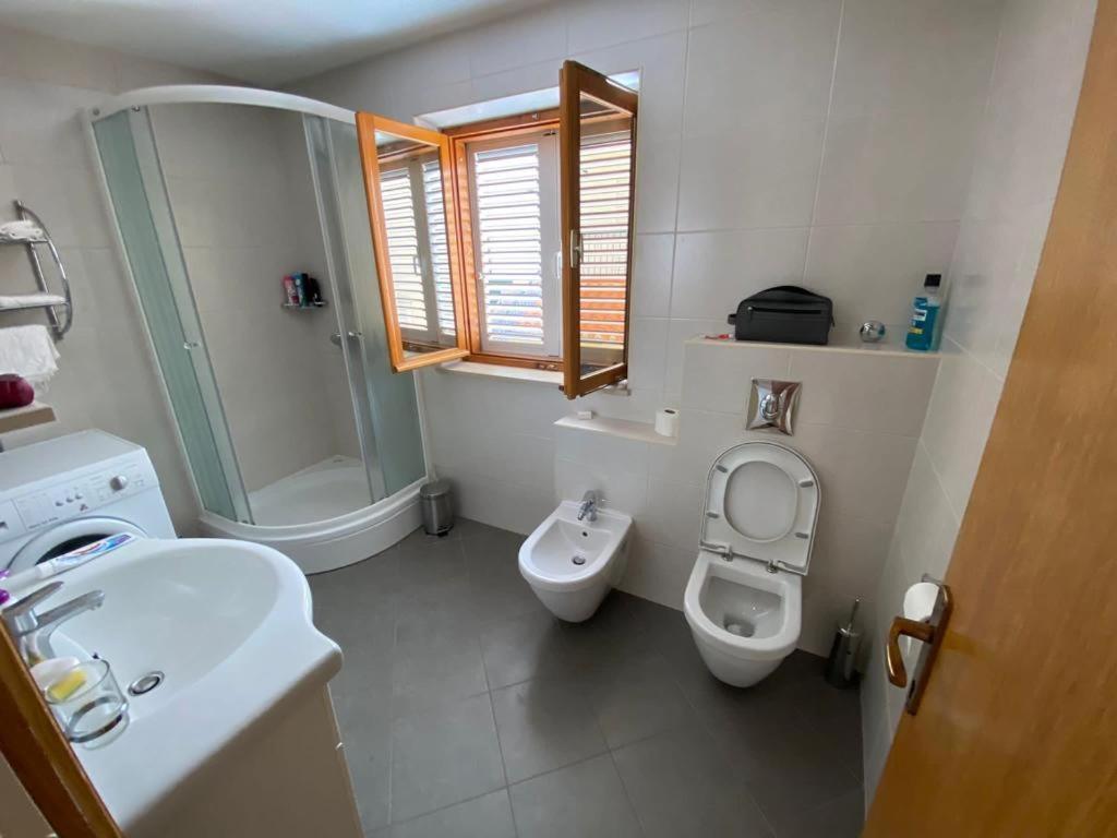 Altea Holidey Home With Jacuzzi And Free Parking Makarska Luaran gambar